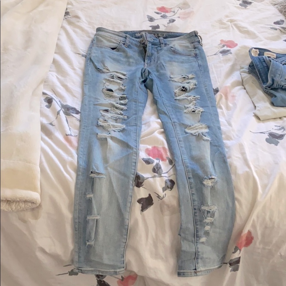 American eagle ripped jeans